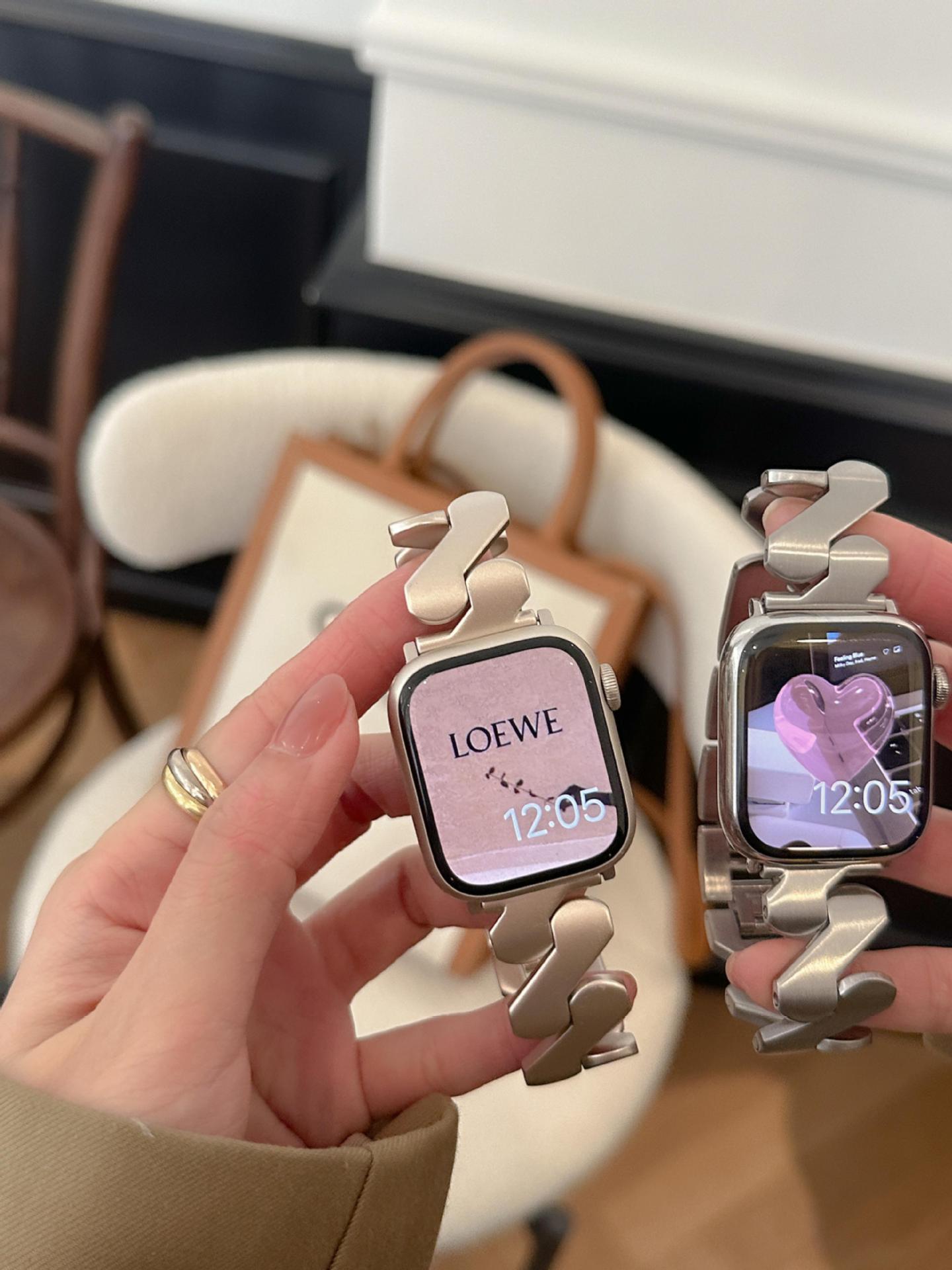 Metallic Wave Apple Watch Band – Compatible with iWatch Series 5 6 7 8